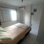 Apto Espacoso Uma Quadra Do Mar Com Garagem