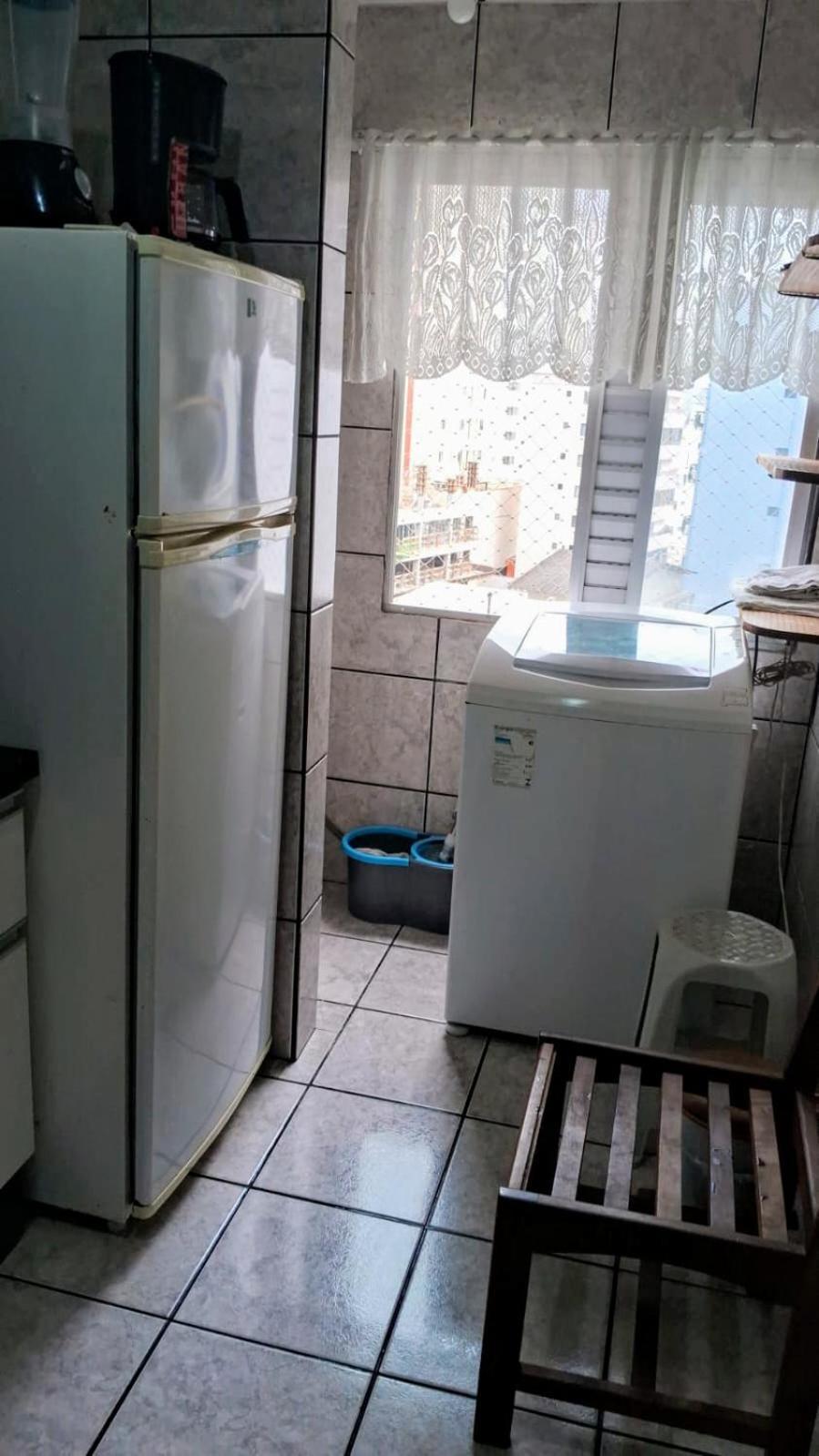 Apartamento Apto Espacoso Uma Quadra Do Mar Com Garagem *
