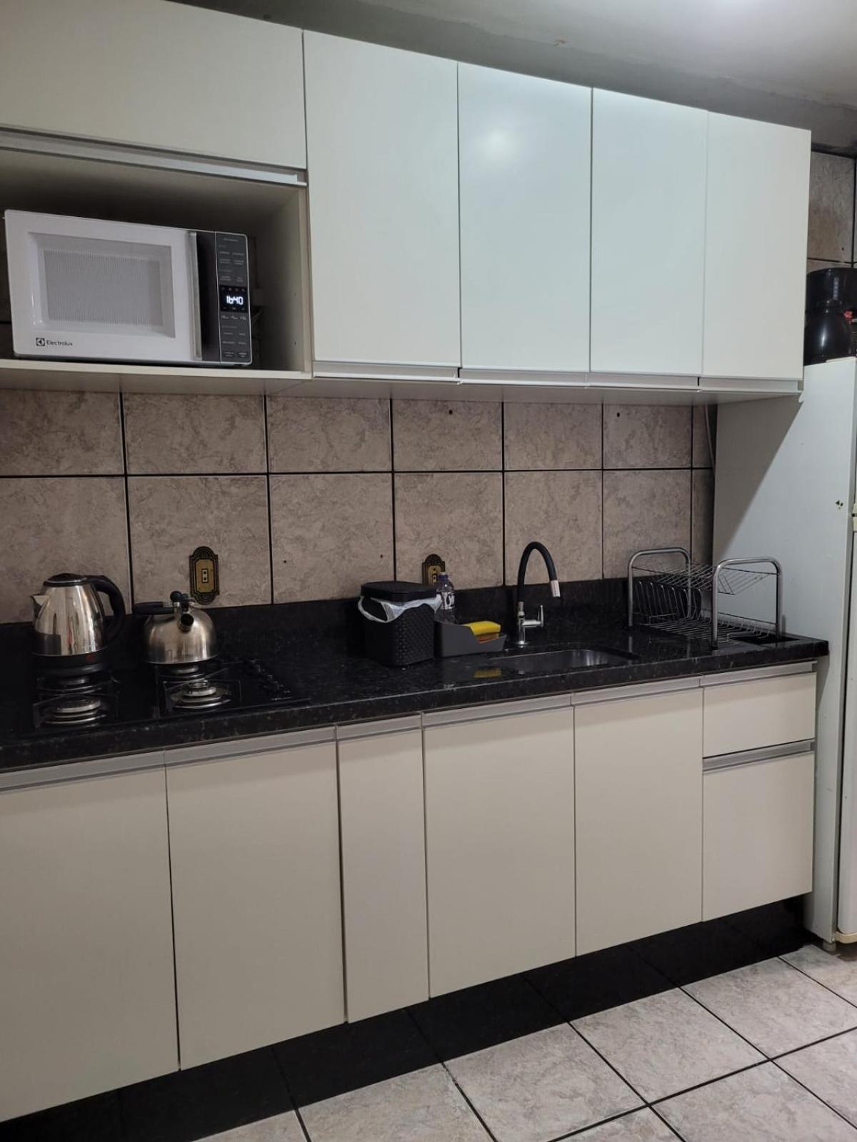 Apartamento Apto Espacoso Uma Quadra Do Mar Com Garagem Balneario Camboriu